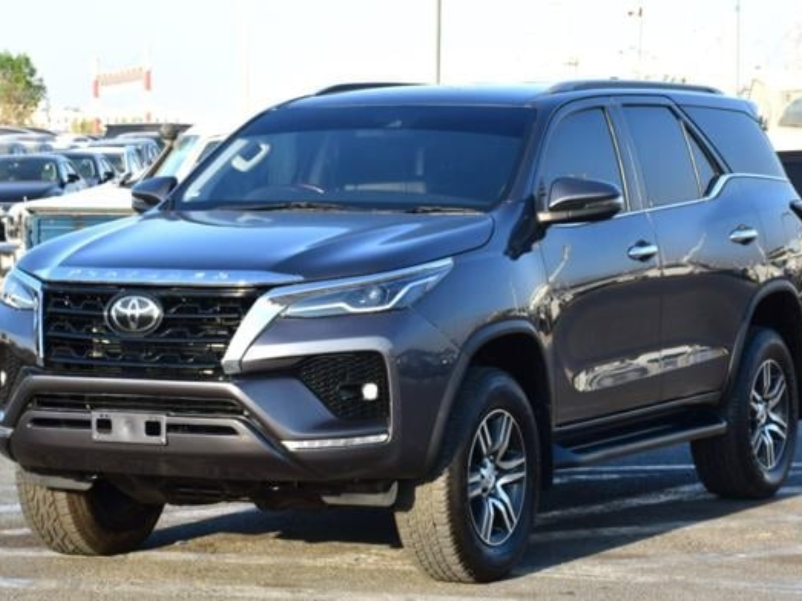 TOYOTA Fortuner