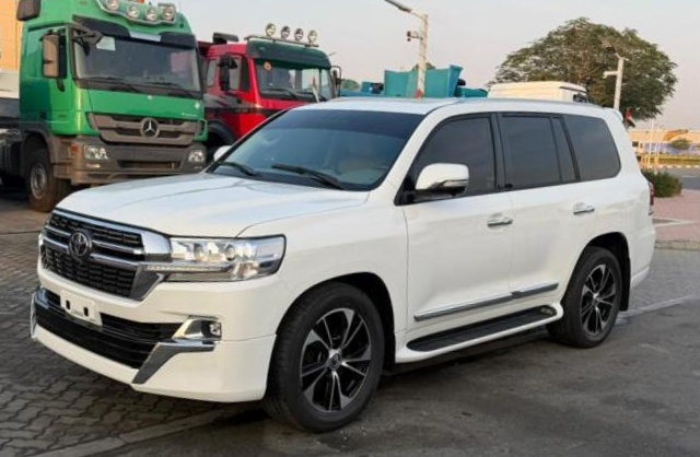 TOYOTA Land Cruiser