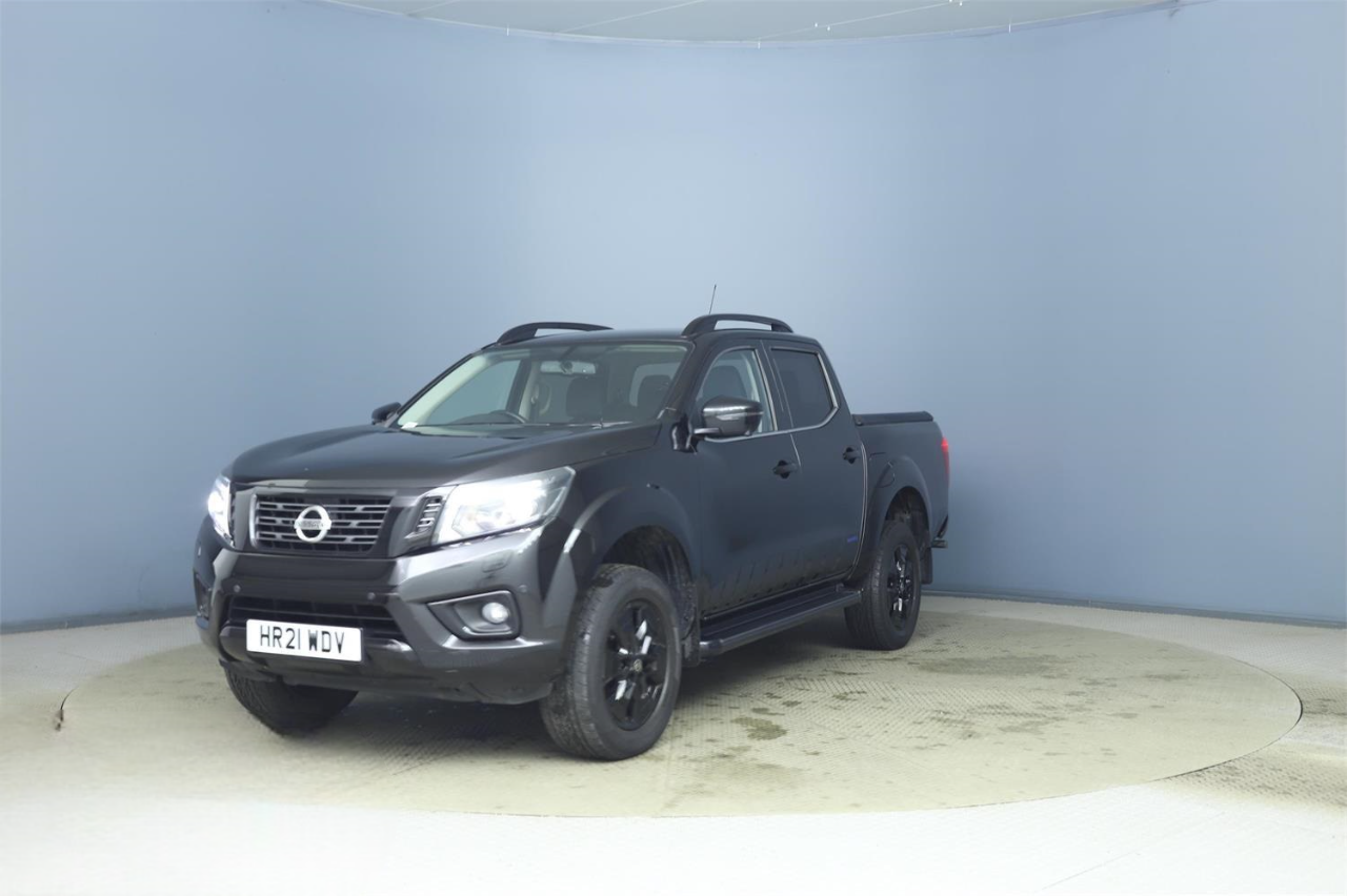 NISSAN Navara