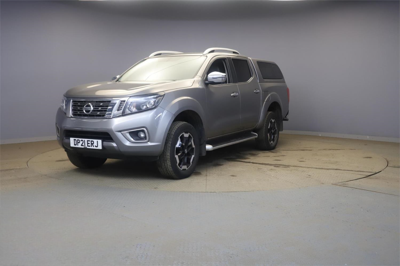 NISSAN Navara