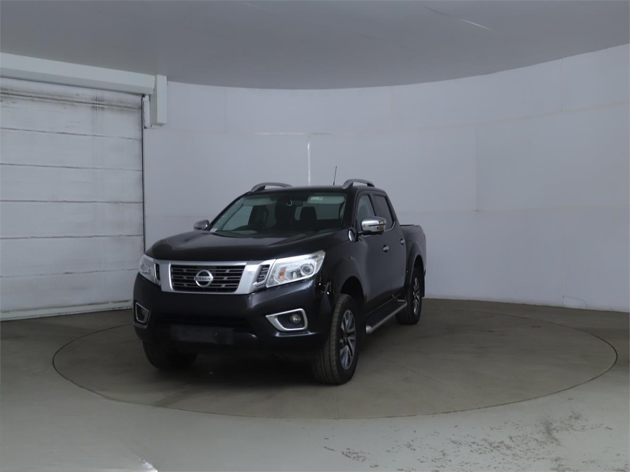 NISSAN Navara