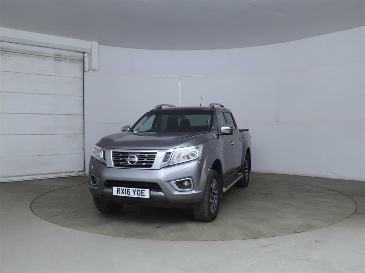 NISSAN Navara