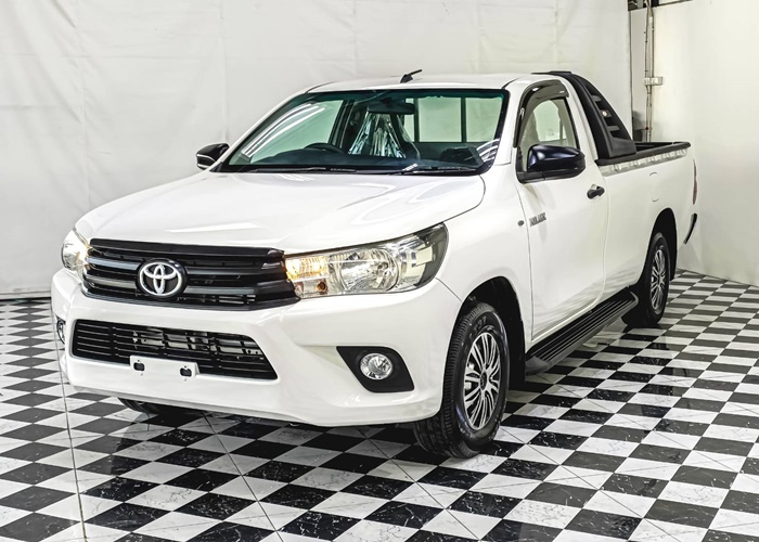 TOYOTA Hilux