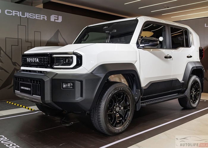 TOYOTA LAND CRUISER FJ