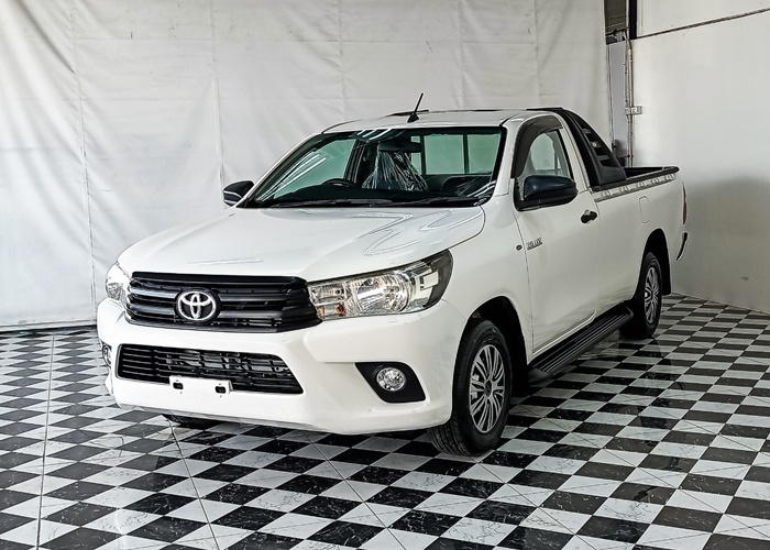 TOYOTA Hilux