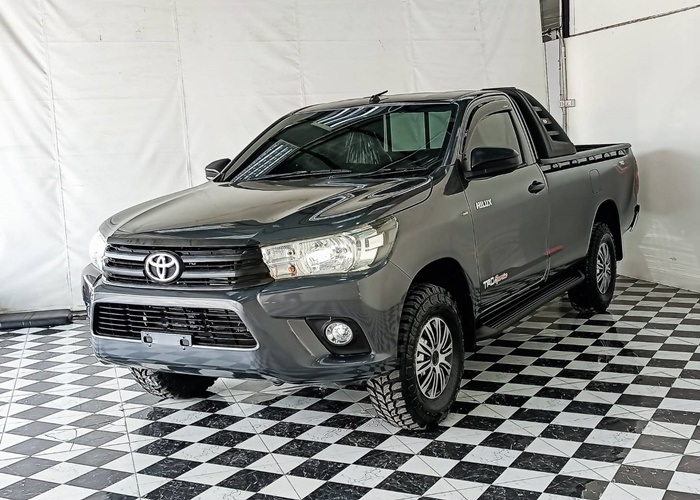 TOYOTA Hilux