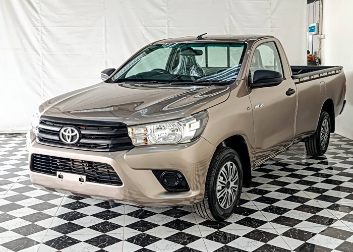 TOYOTA Hilux