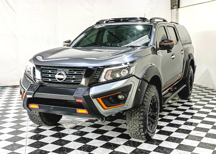 NISSAN Navara