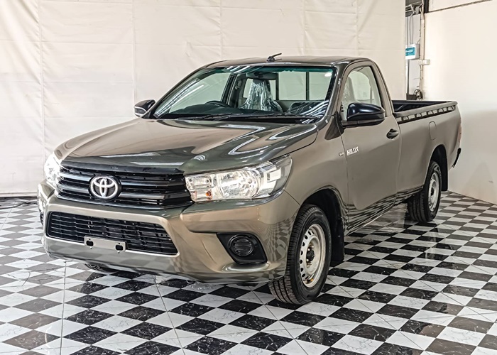 TOYOTA Hilux