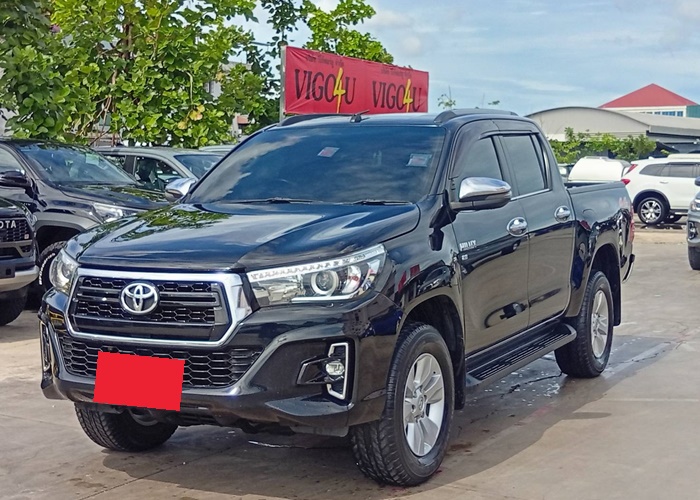 TOYOTA Hilux