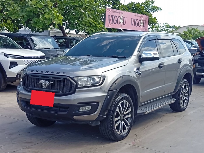 FORD EVEREST.