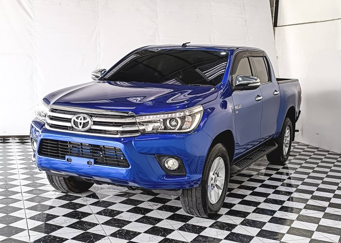 TOYOTA Hilux