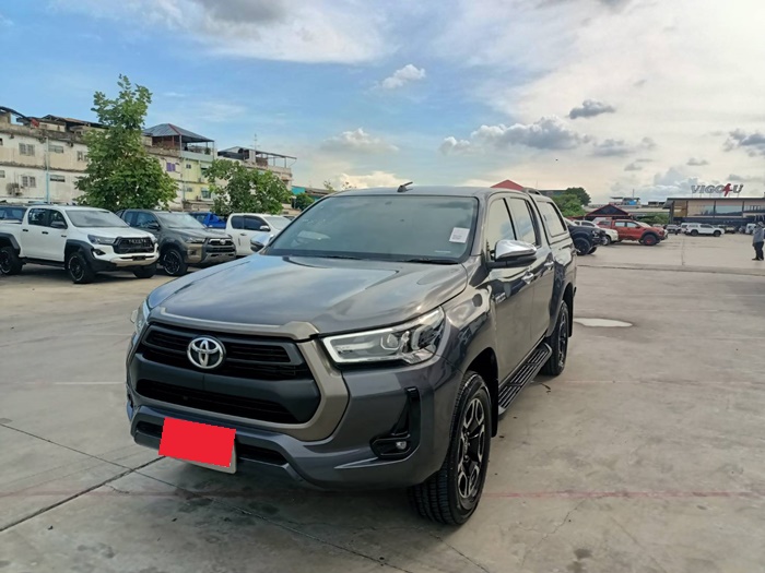 TOYOTA Hilux