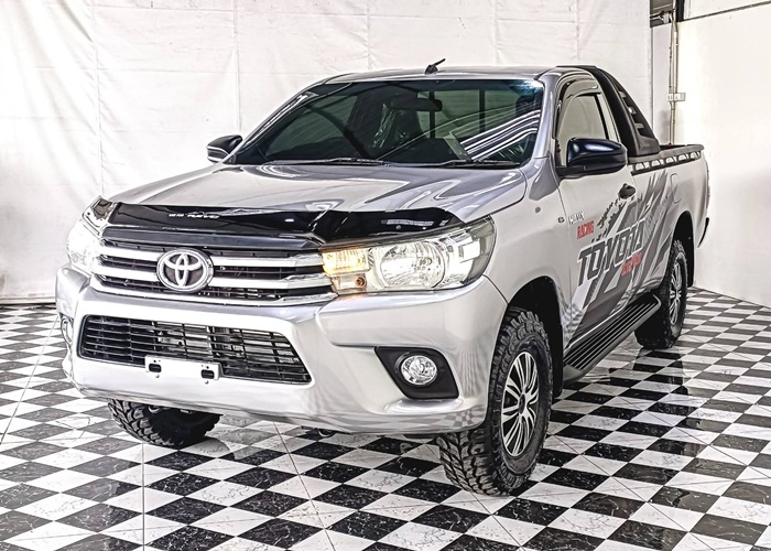 TOYOTA Hilux