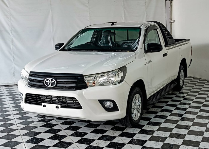 TOYOTA Hilux