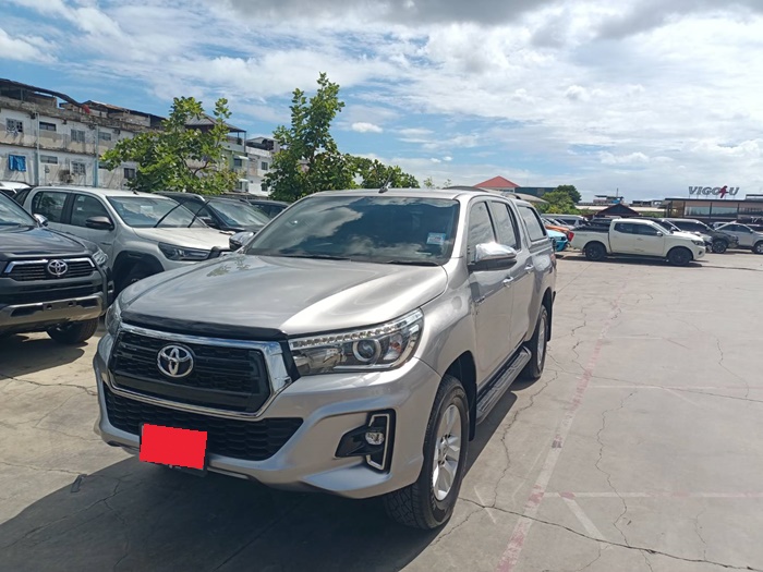 TOYOTA Hilux