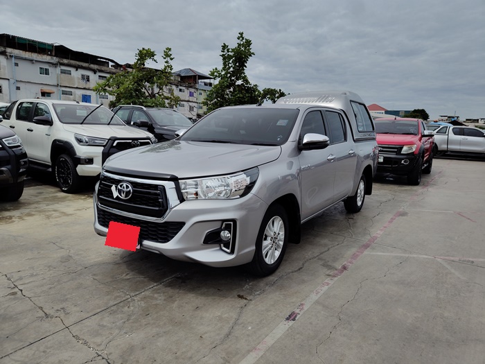 TOYOTA Hilux