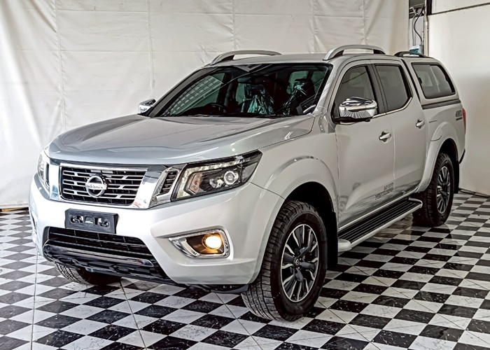 NISSAN Navara