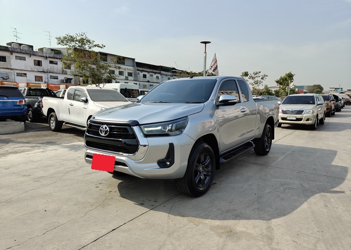 TOYOTA Hilux