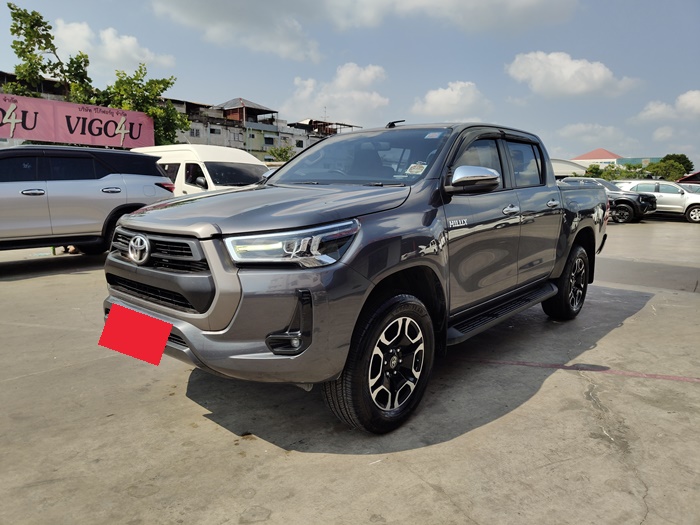 TOYOTA Hilux