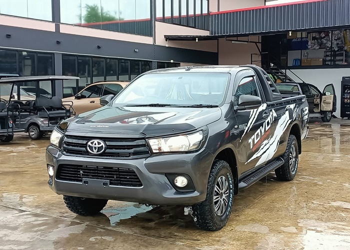 TOYOTA Hilux