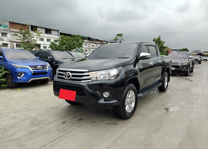 TOYOTA Hilux
