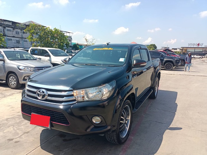 TOYOTA Hilux