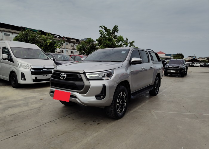 TOYOTA Hilux