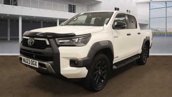 TOYOTA Hilux