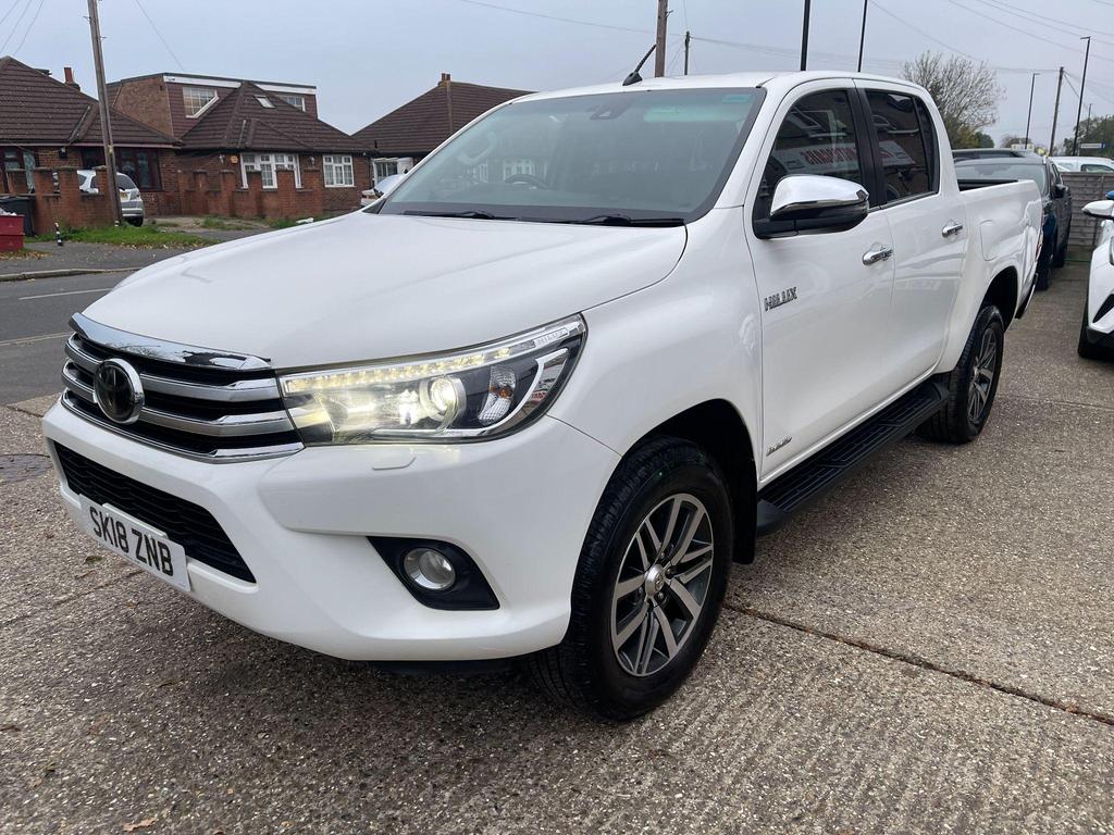 TOYOTA Hilux