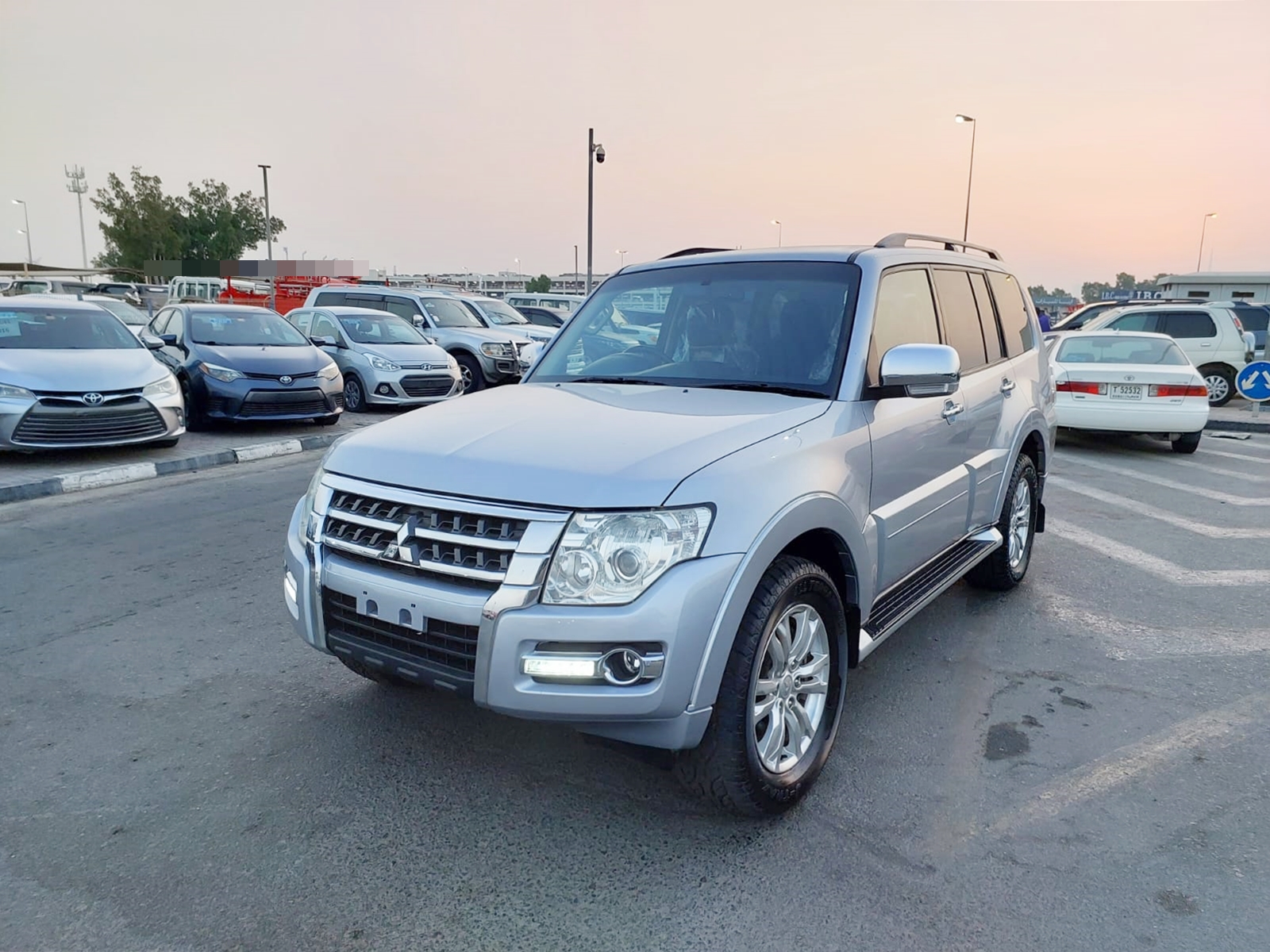 MITSUBISHI Pajero