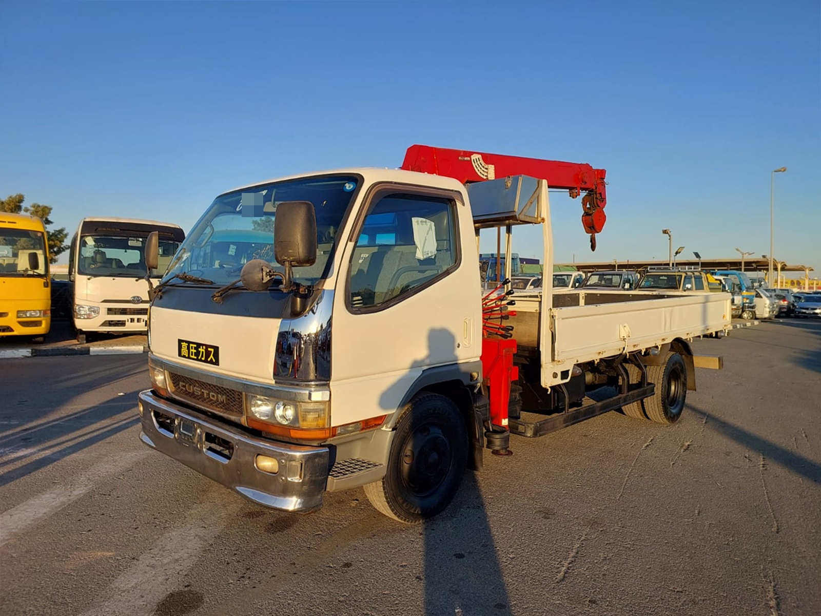 MITSUBISHI Canter