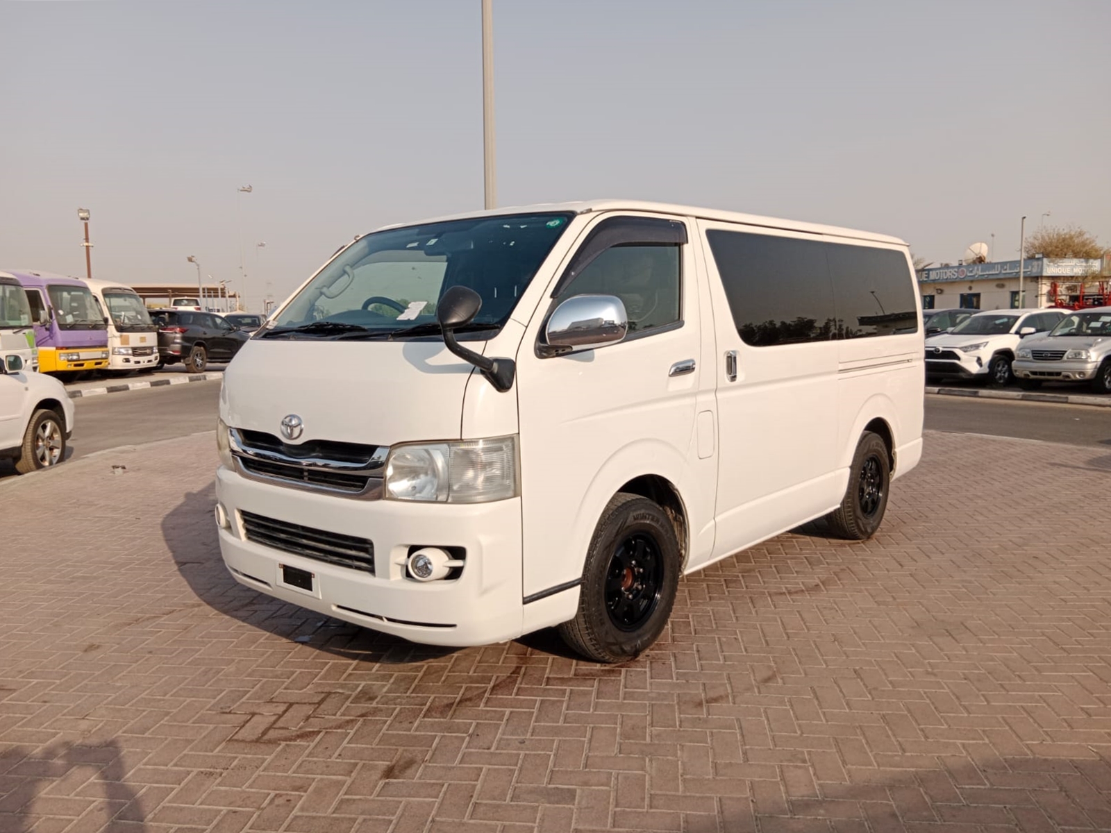 TOYOTA Hiace Van