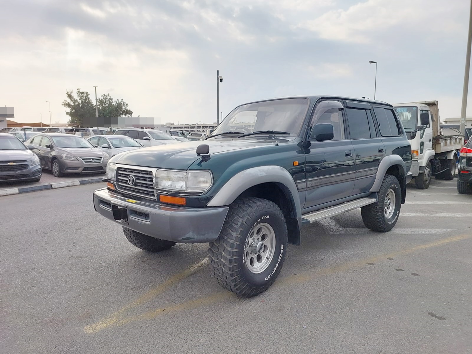 TOYOTA Land Cruiser