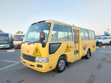 TOYOTA Coaster