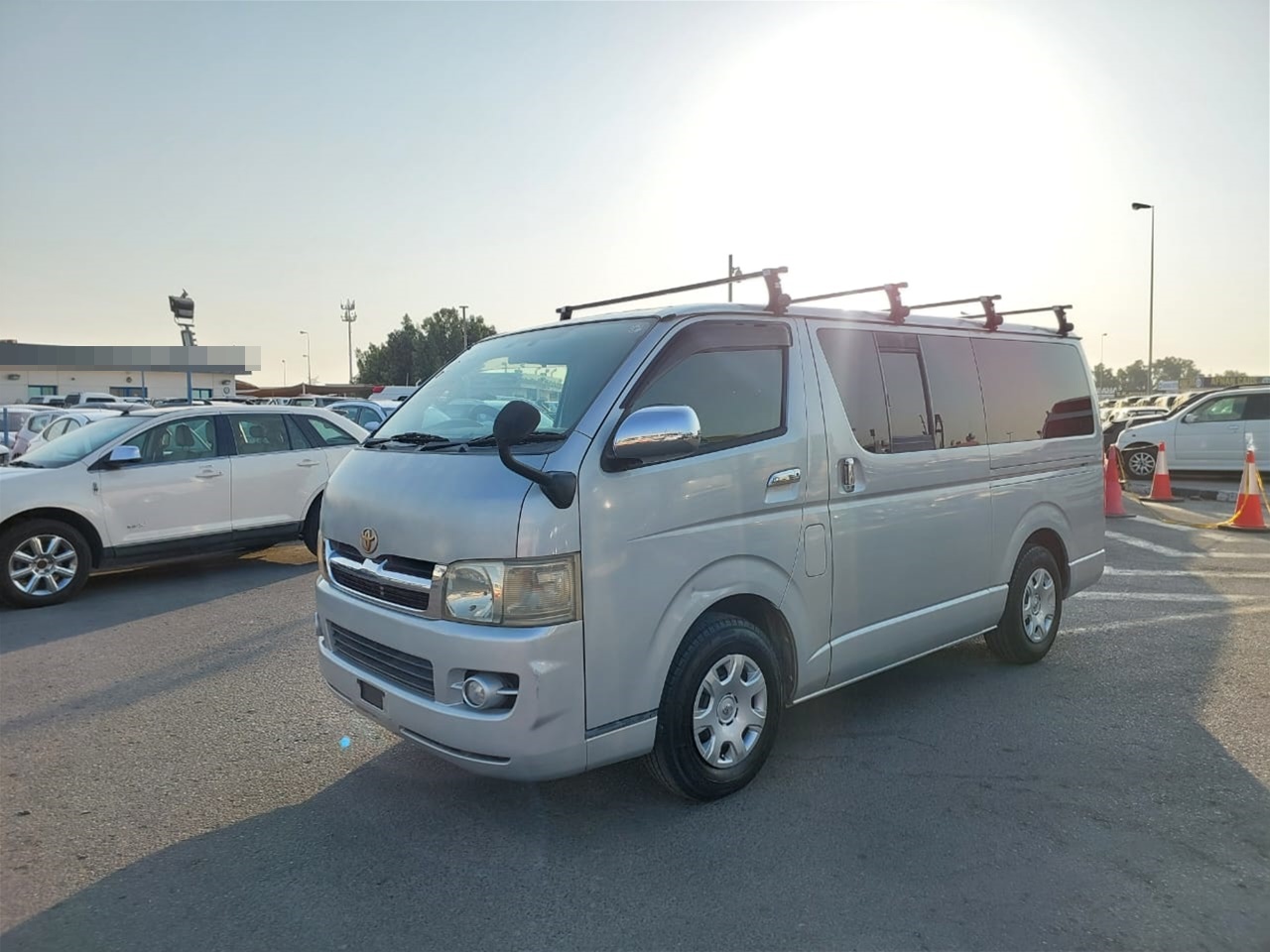 TOYOTA Hiace Van