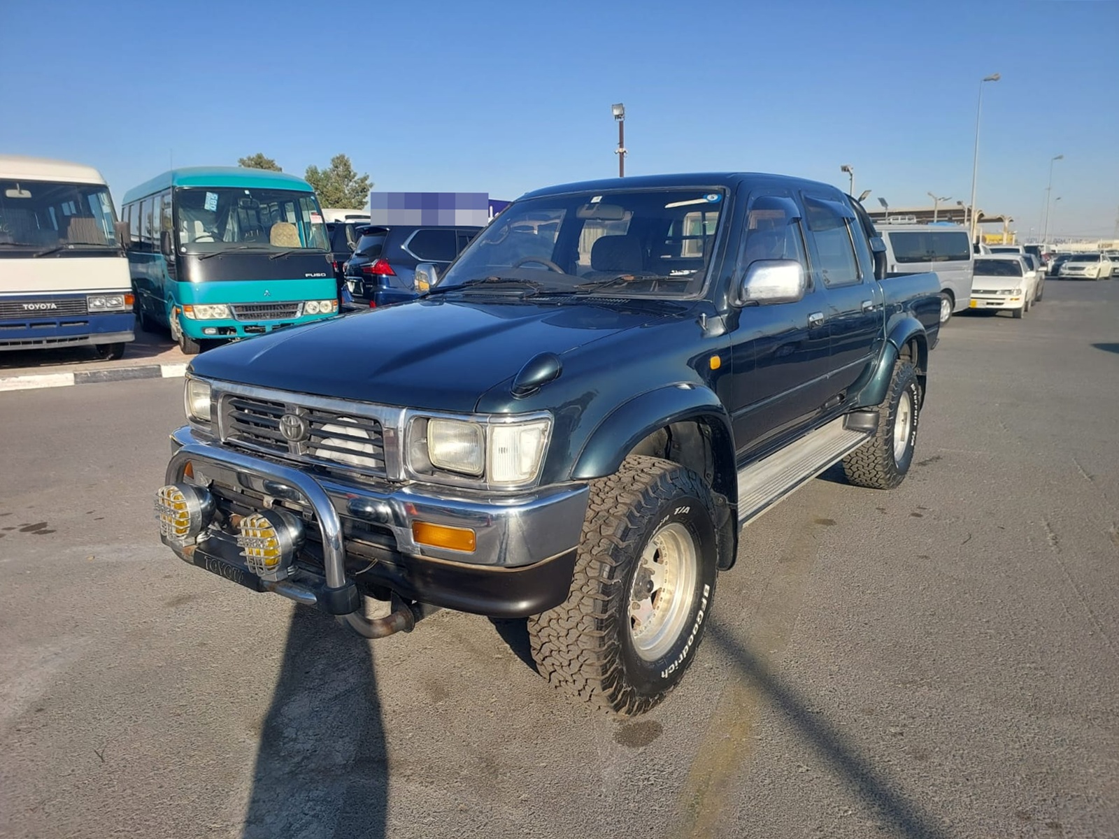 TOYOTA Hilux