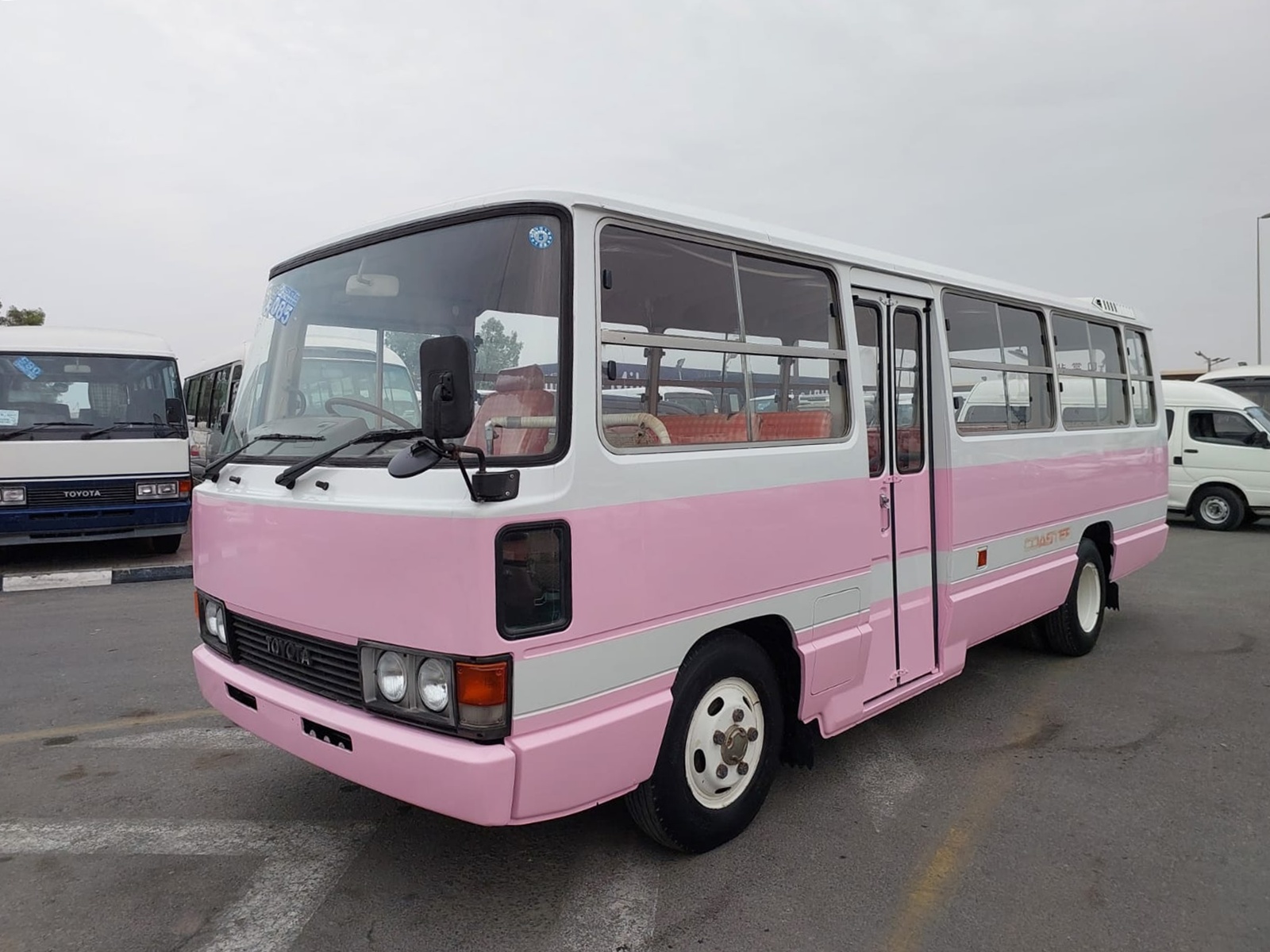 TOYOTA Coaster