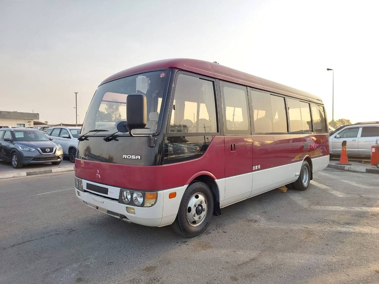 MITSUBISHI Rosa