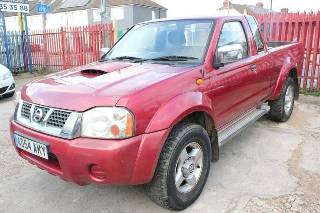 NISSAN Navara