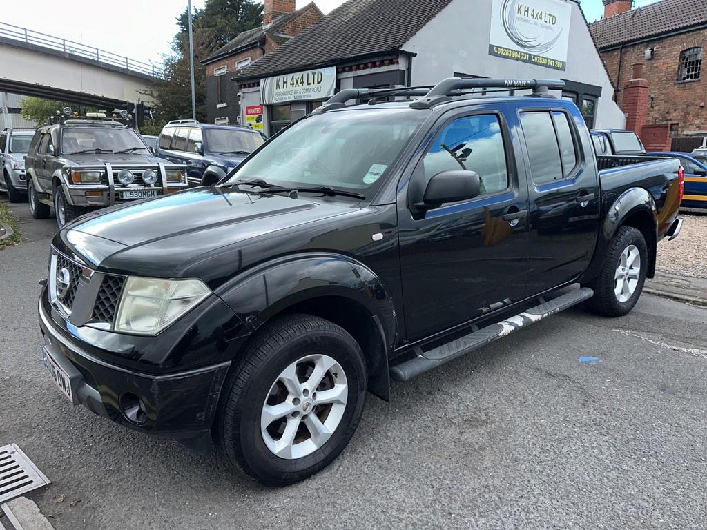 NISSAN Navara