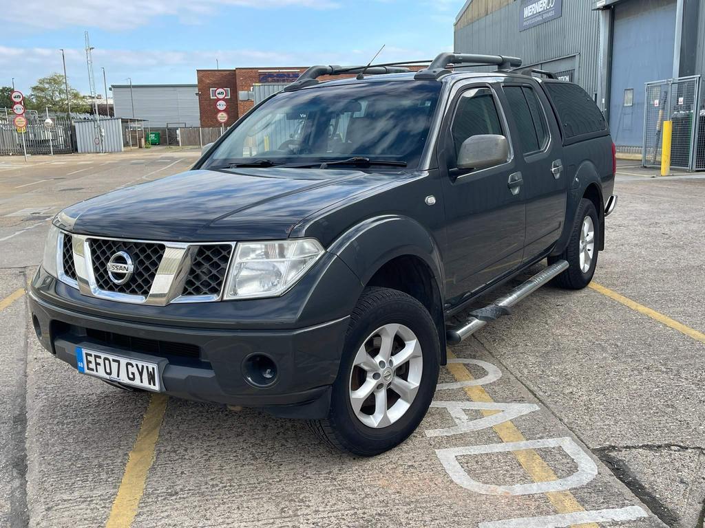 NISSAN Navara