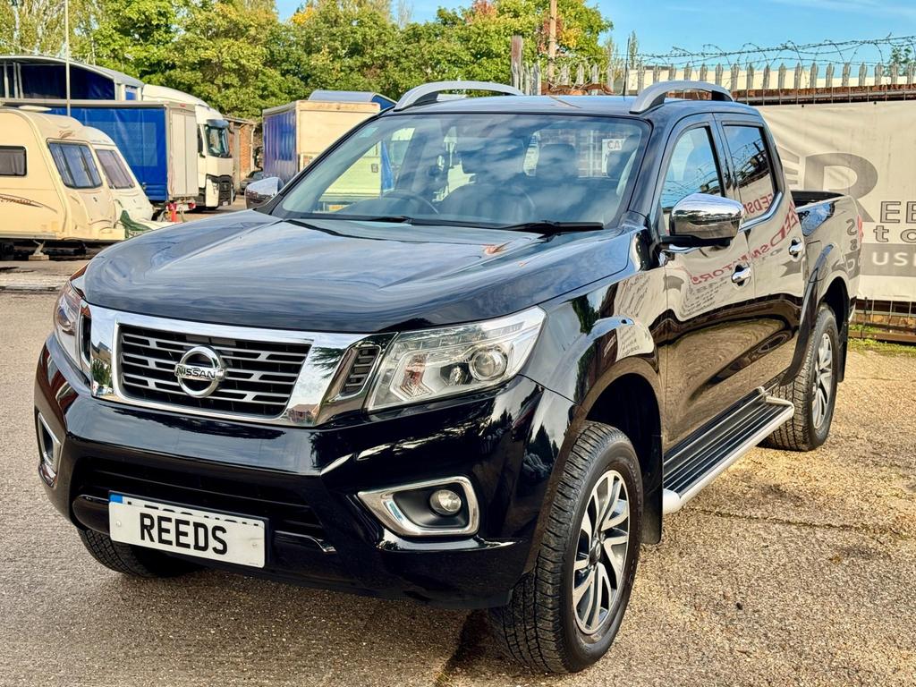 NISSAN Navara