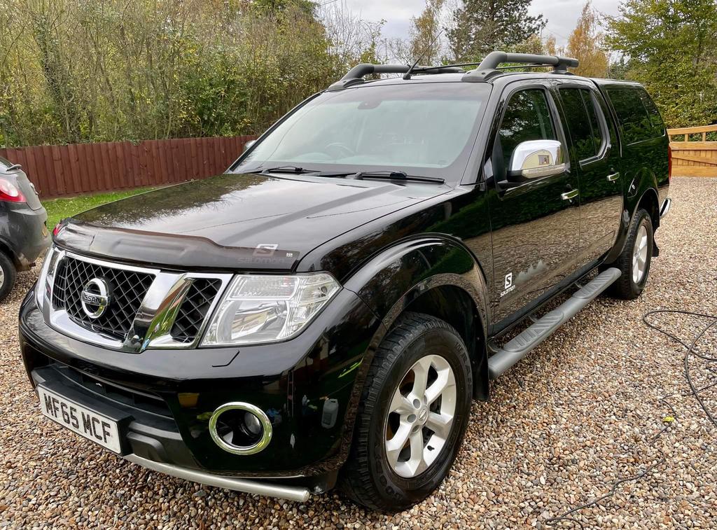 NISSAN Navara