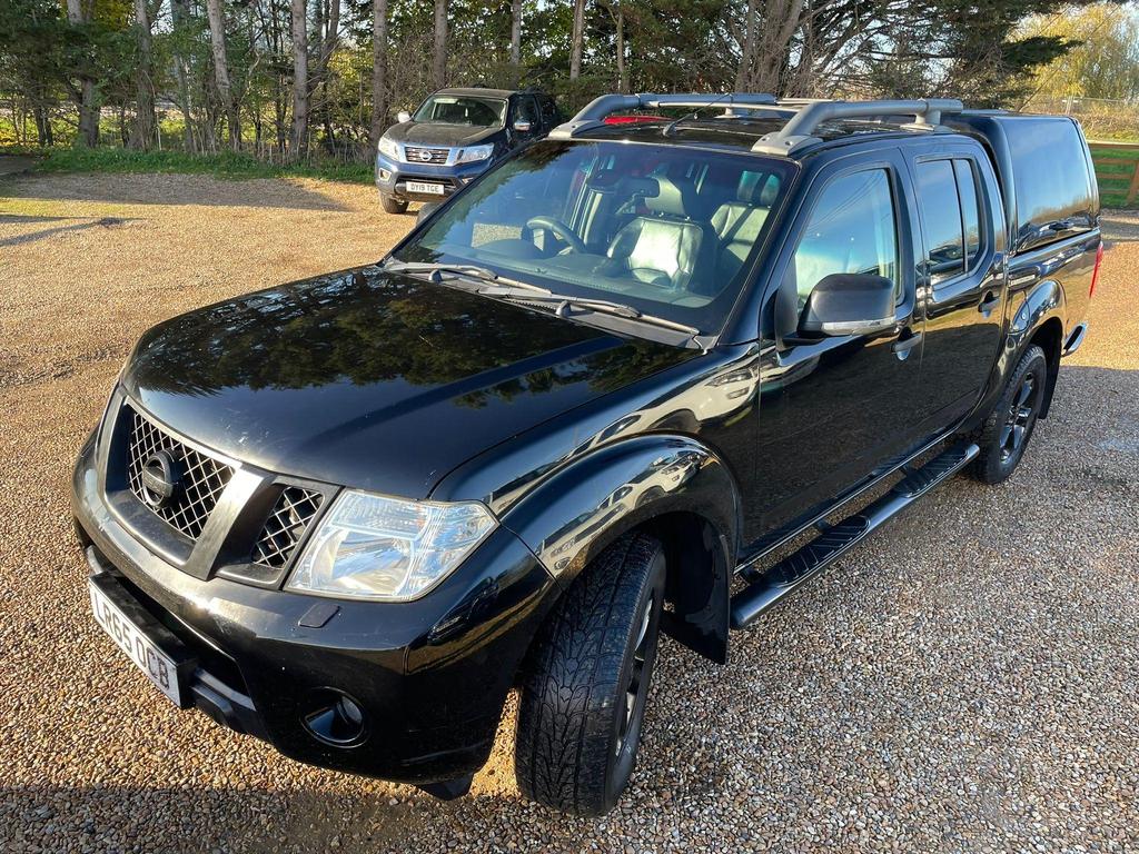 NISSAN Navara