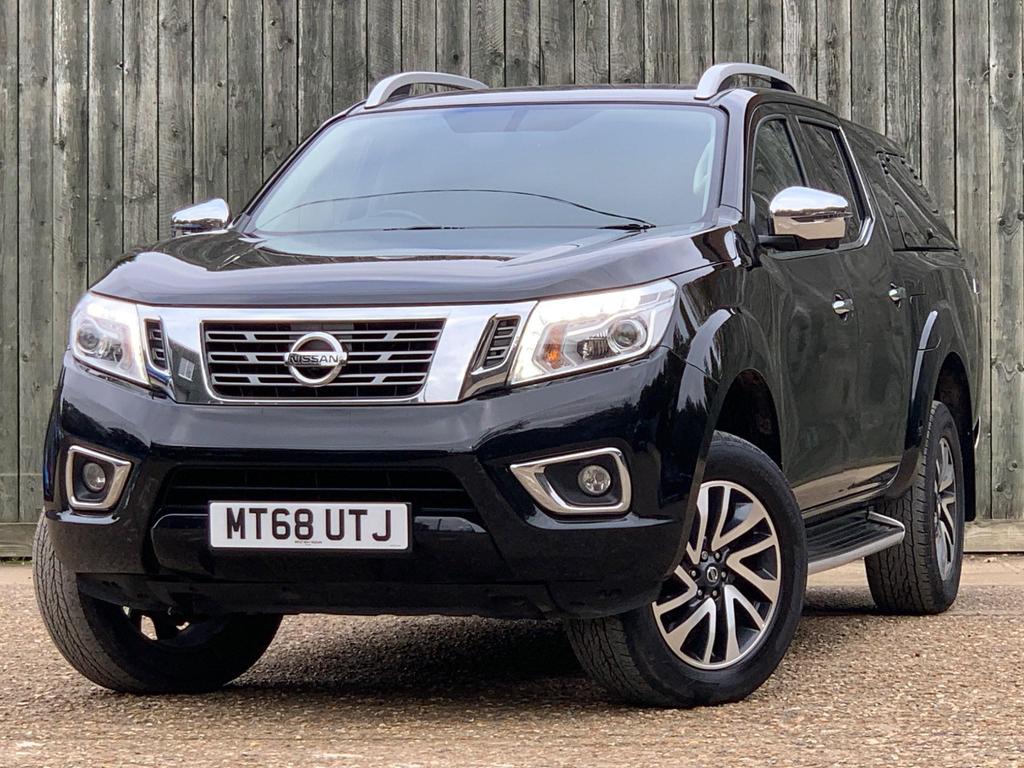 NISSAN Navara