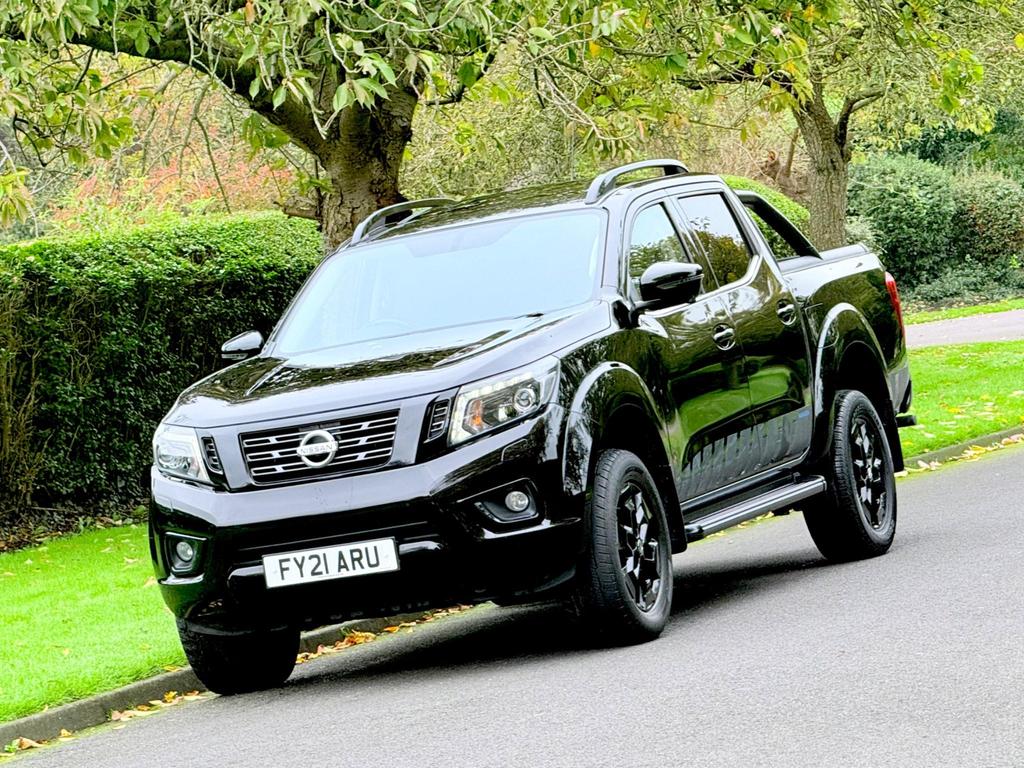 NISSAN Navara