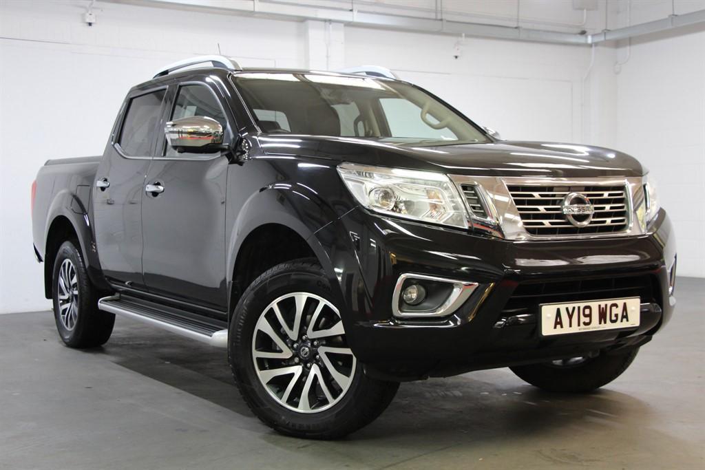 NISSAN Navara