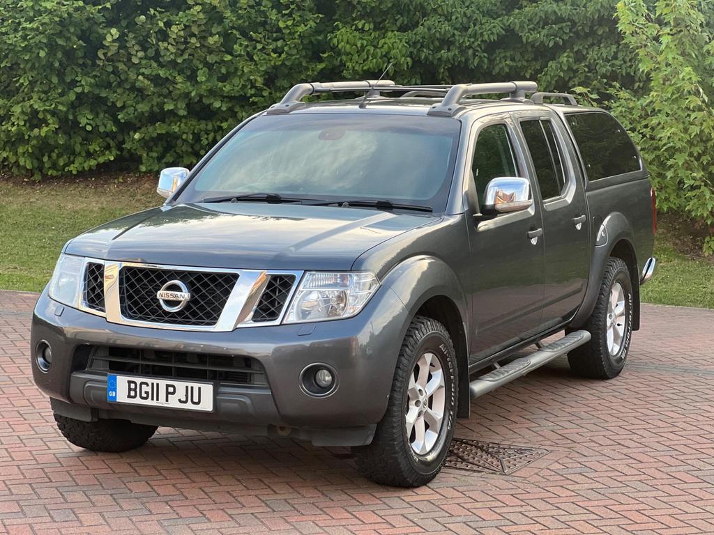 NISSAN Navara