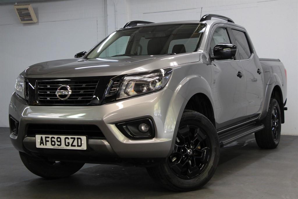 NISSAN Navara